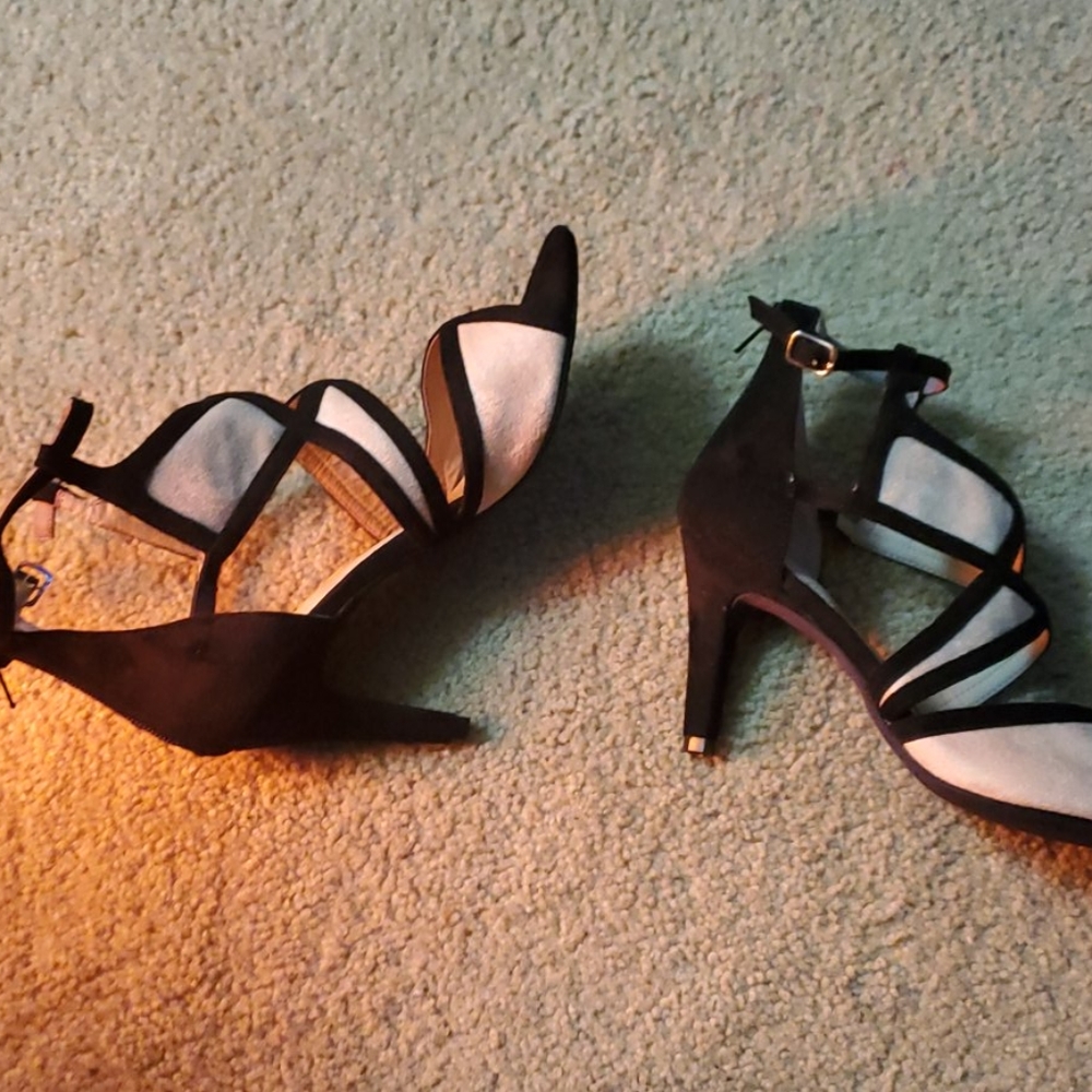 Stylish pumps - Picture 5 of 5
